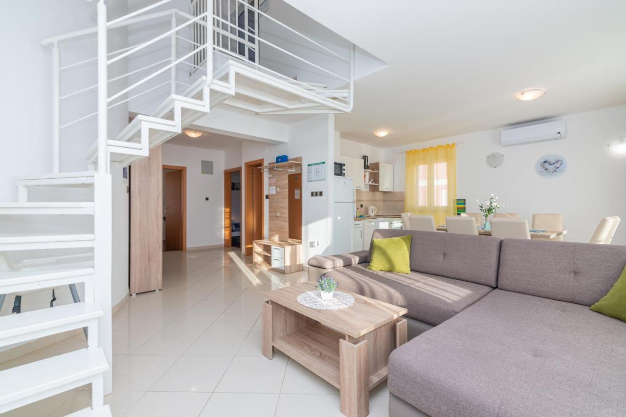 Apartment Mimoza 5, Baska, Krk Exterior foto