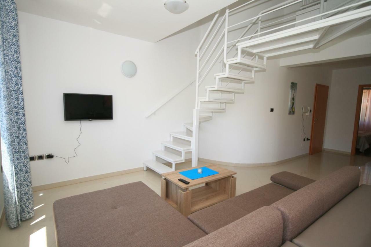 Apartment Mimoza 5, Baska, Krk Exterior foto
